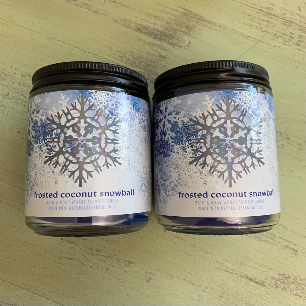 Frosted Coconut Snowball BBW Candle (2)